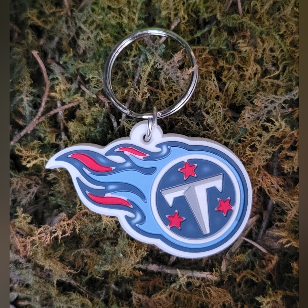 Tennessee Titans 2.5" Keychain, NFL Rubber Titans Logo - Picture 2 of 5